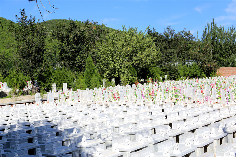 北京华夏墓地价格贵吗？碑型怎么样