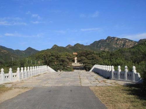 北京郊区墓地哪里便宜?有合法手续吗?